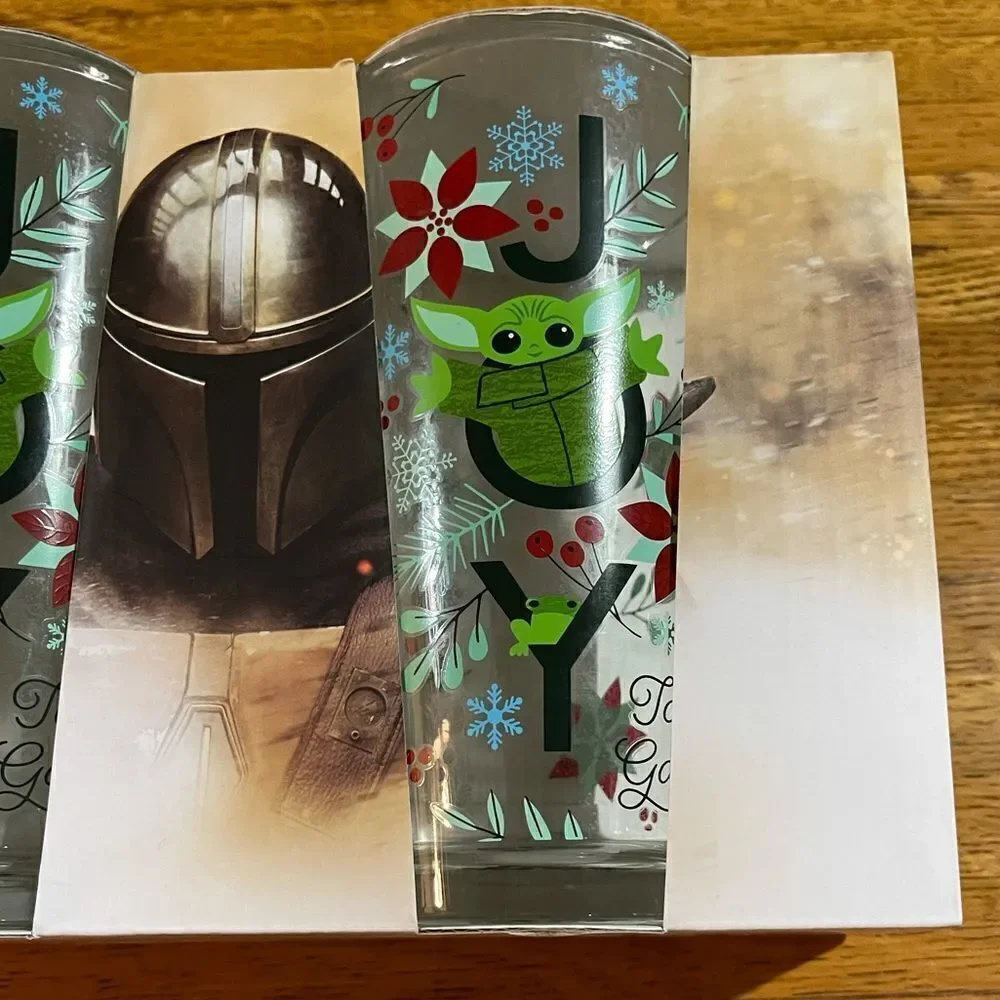 Disney Star Wars Holiday glasses set of 4 NWT